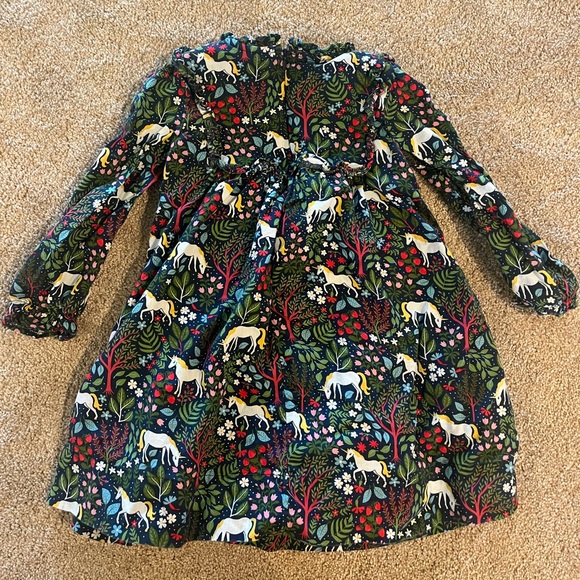 ❤️ SOLD ❤️ Mini Boden Nostalgic Ruffle Dress
In Stormy Blue Unicorn Tapestry - Picture 8 of 8